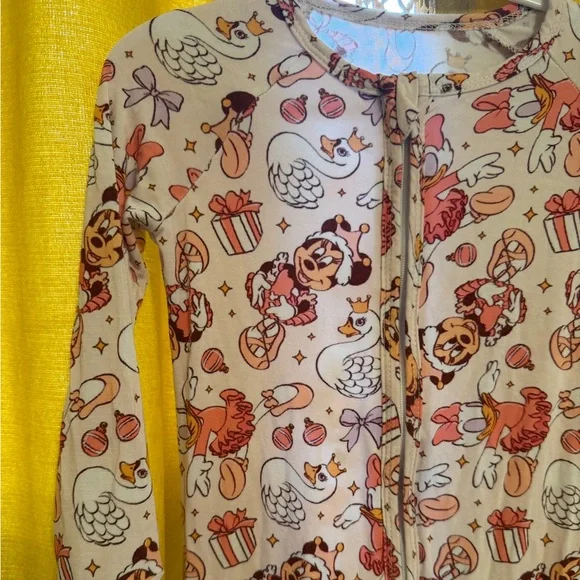 Disney Minnie Holiday Bamboo Zippy 18/24 - Picture 2 of 5